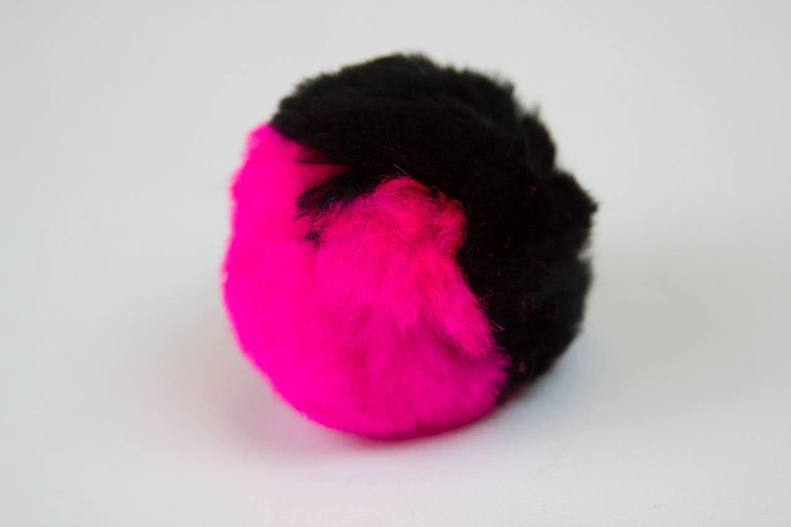 Silly Sounds Equine Ear Plugs 4qty/Pack (Horse Black & Hot Pink)