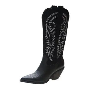 Chic Western Embroidered Boots